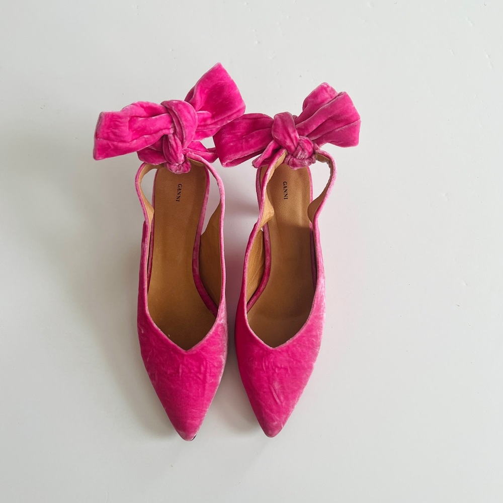 Ganni pink velvet kitten heel bow pumps 39